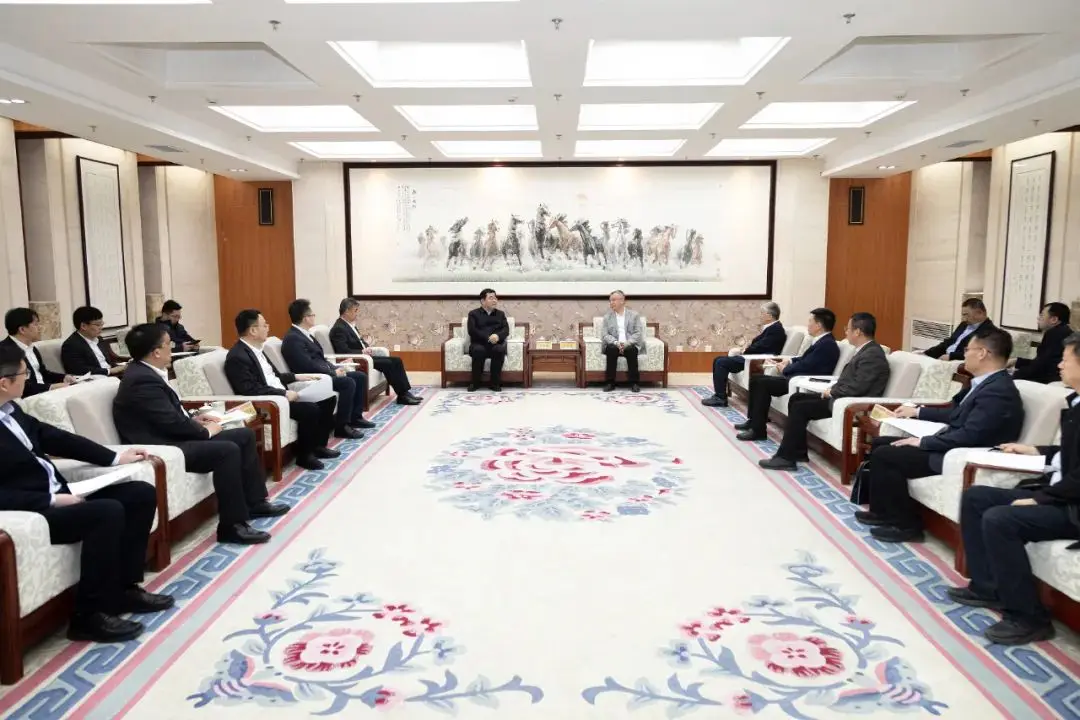 满慎刚与山东大学党委书记任友群、校长李术才座谈交流