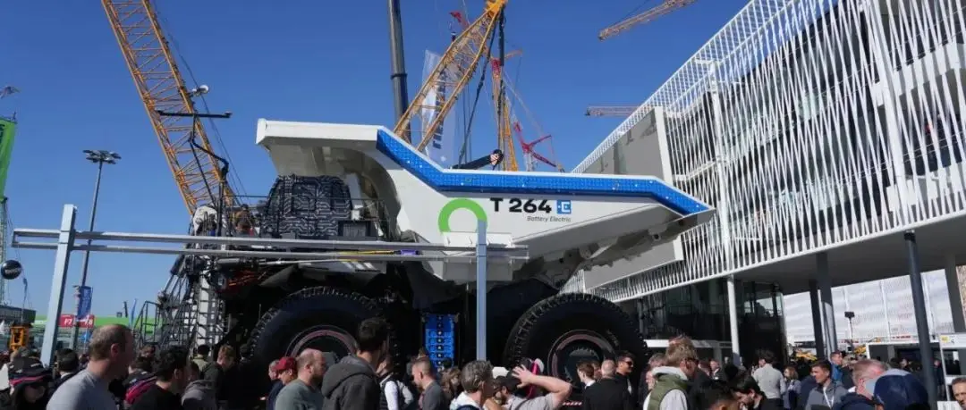 bauma 2025观察丨未来矿山是什么样子？看利勃海尔的大型矿山机械电动化解决方案