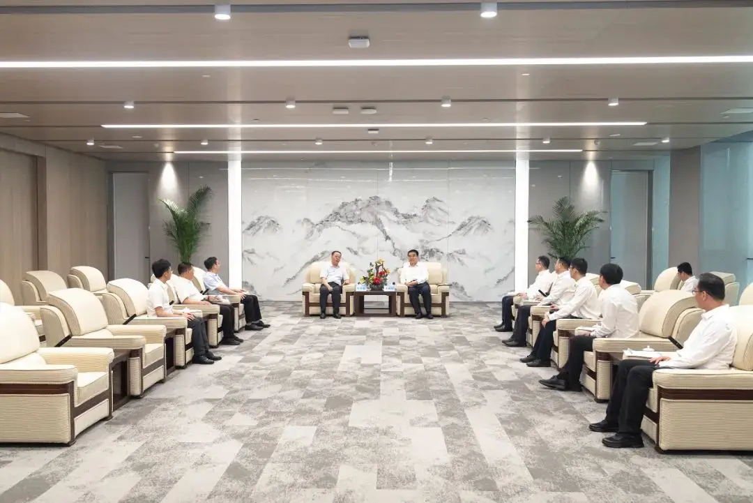 满慎刚会见天津大学党委书记杨贤金一行