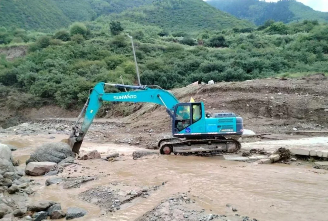 山河智能紧急驰援甘肃榆中