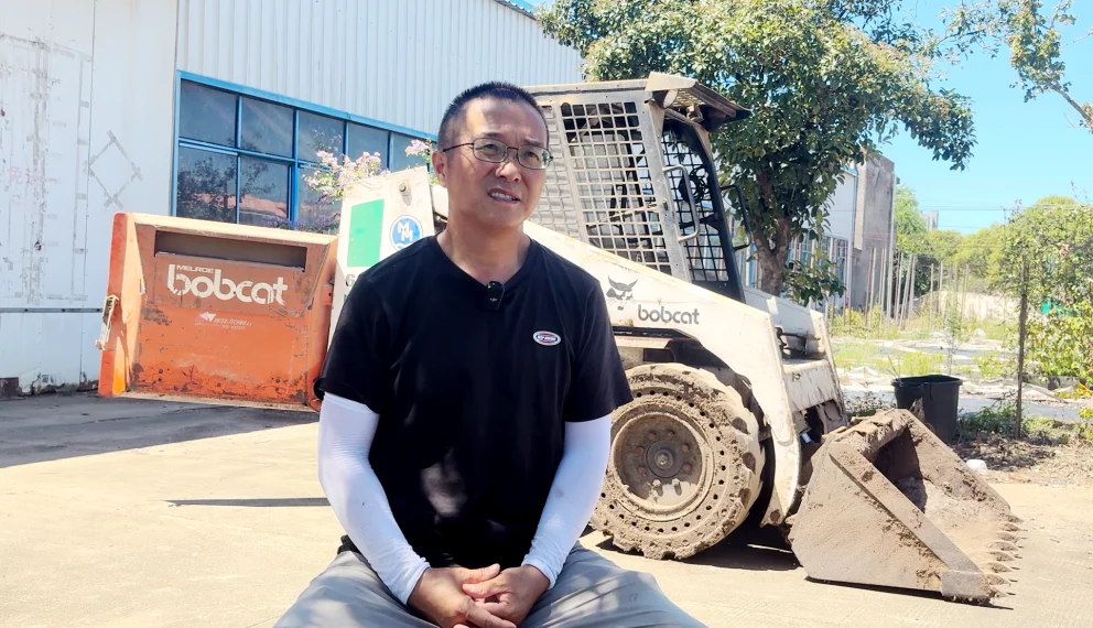 老兵未老：这台1997年的山猫滑移，还能支棱起来！