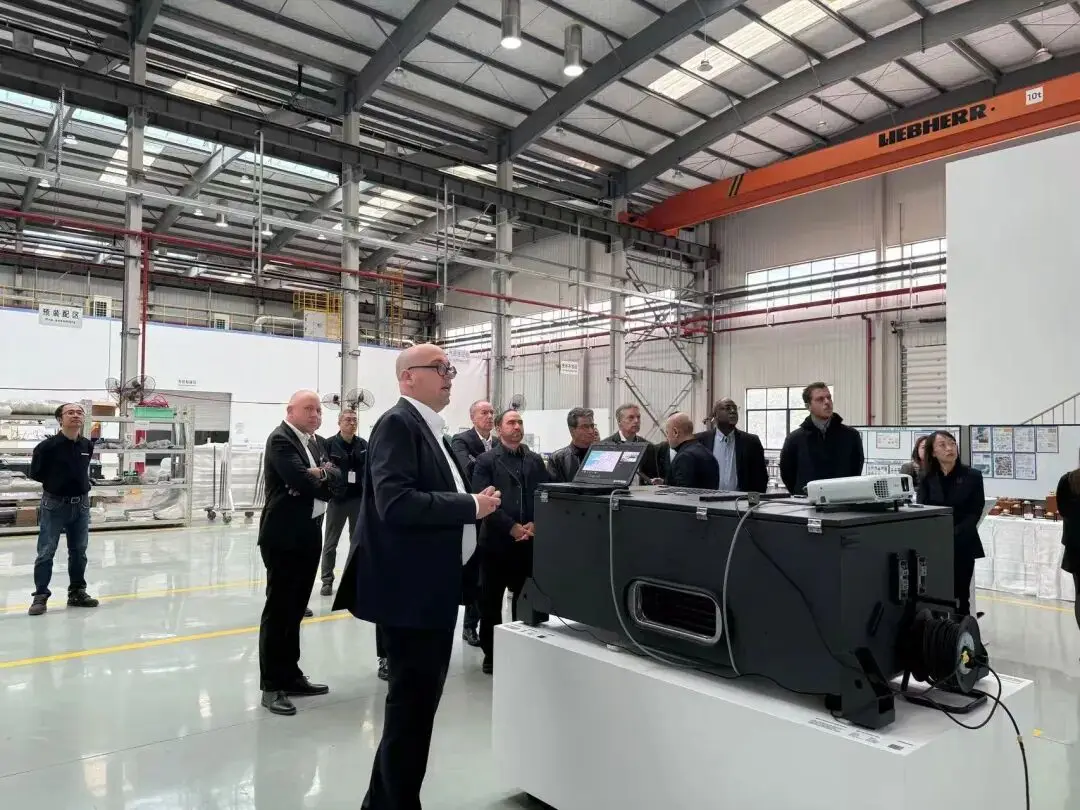 利勃海尔运输系统(中国)接待迪拜道路与交通管理局高级代表团