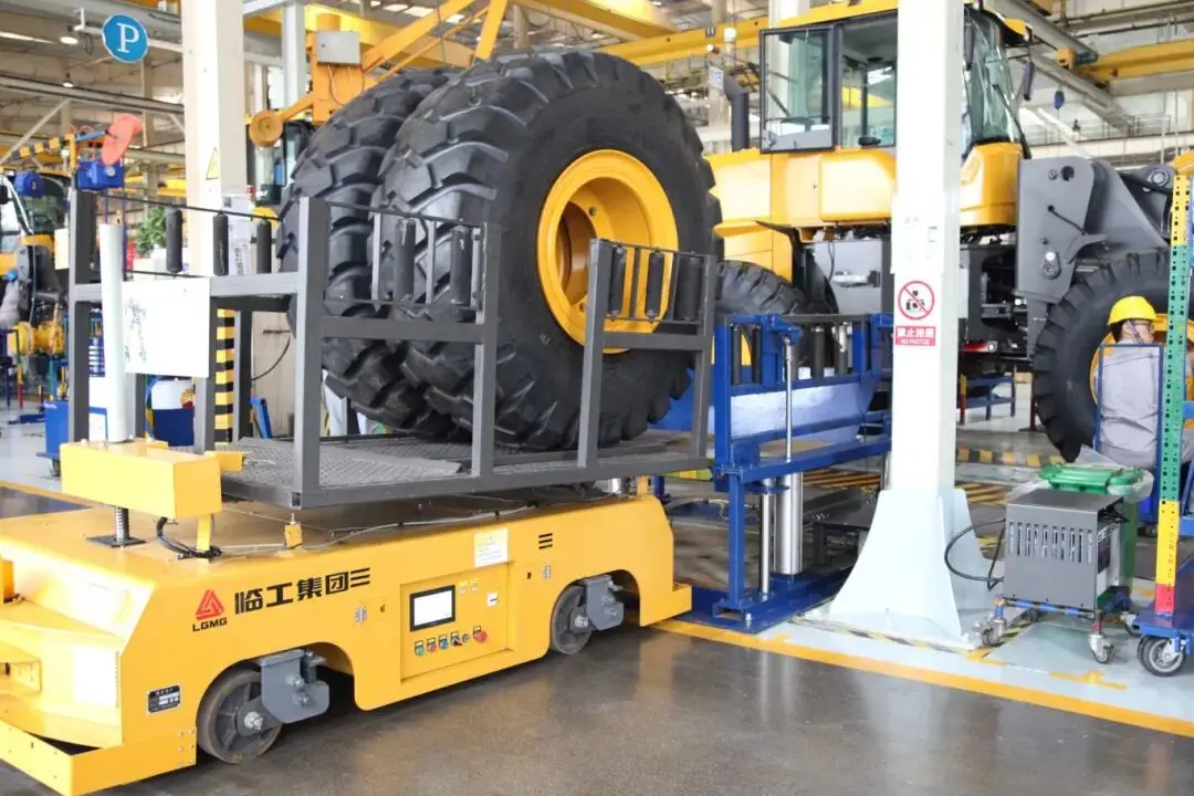 3 轮胎自动上线装置.jpg