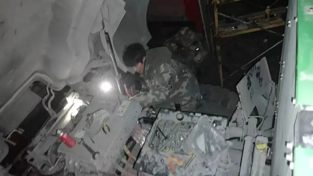 2000米高山 “零下22℃ 三一工车服务工程师用1小时重启矿车