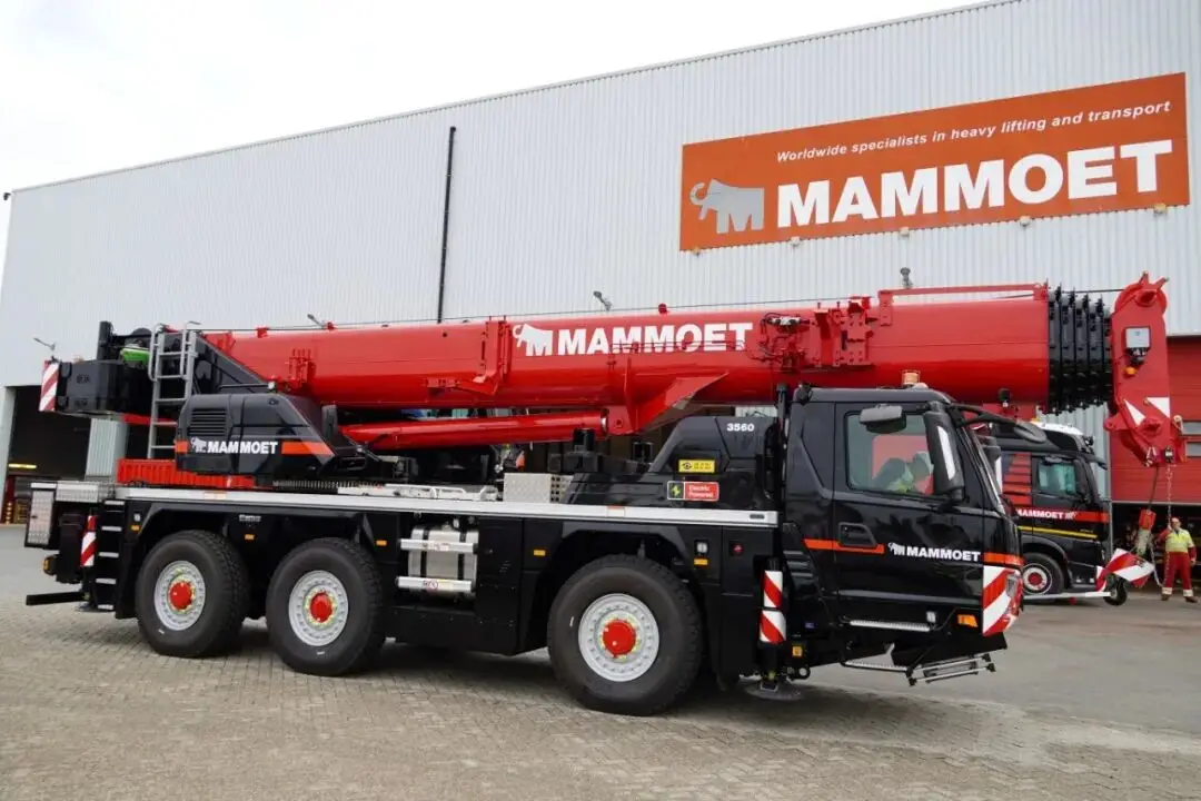 6-2 XCA60_EV交付Mammoet 1.JPG