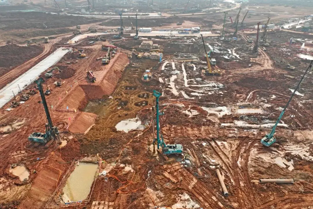 刷新“进度条”、构筑新地标！山河智能旋挖集群助力长沙奥体中心建设