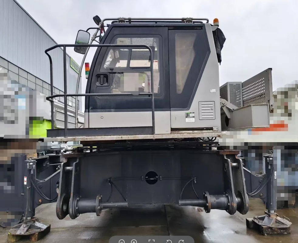 【中联工起二手设备出售】500吨履带起重机