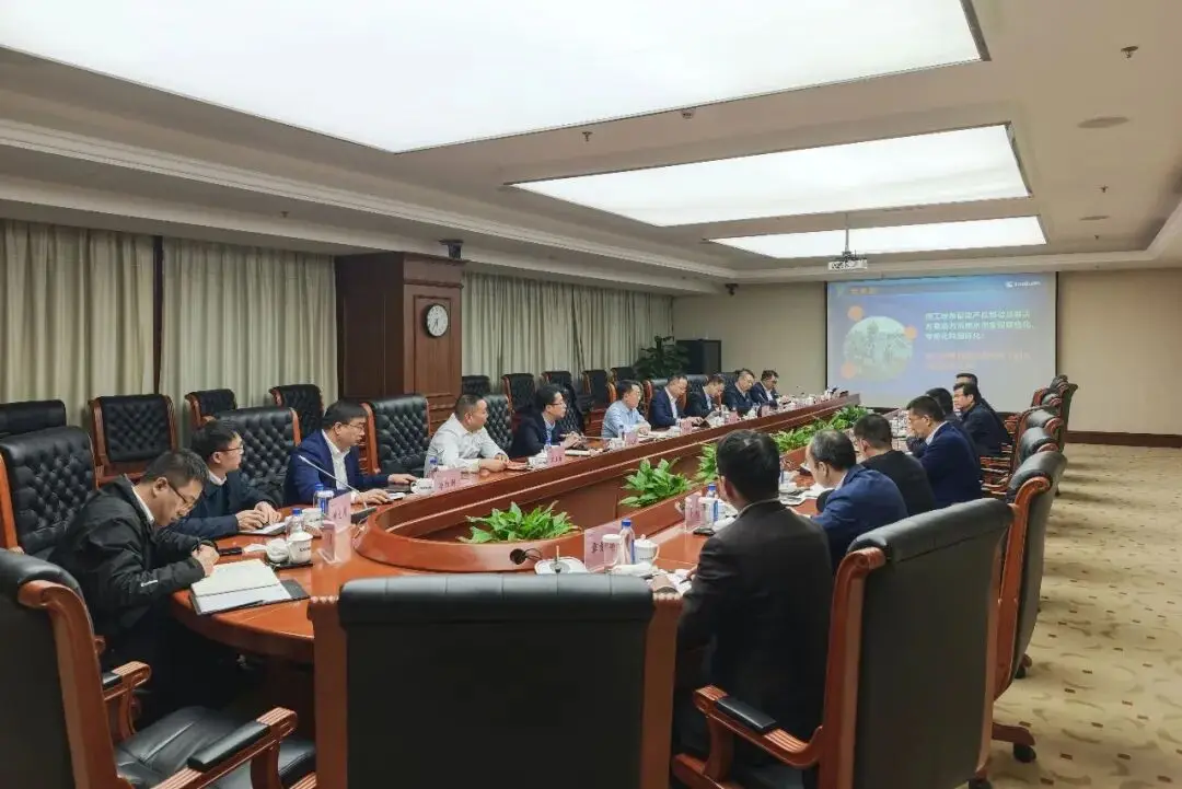 同向发力，共谋未来！罗国兵率队赴多地拜访重点客户