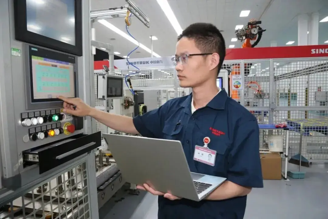 山东重工青年获全国“两红两优”表彰