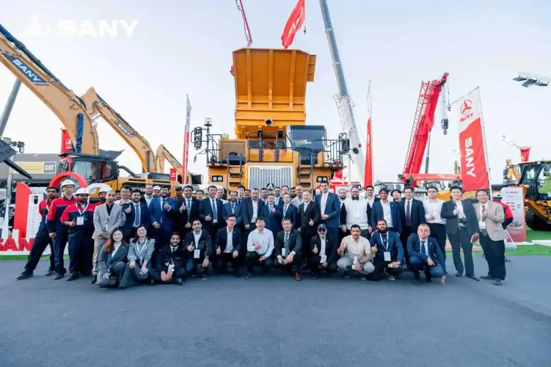 混动矿卡沙海领航 | 三一重装SKT130S闪耀沙特HEC展会