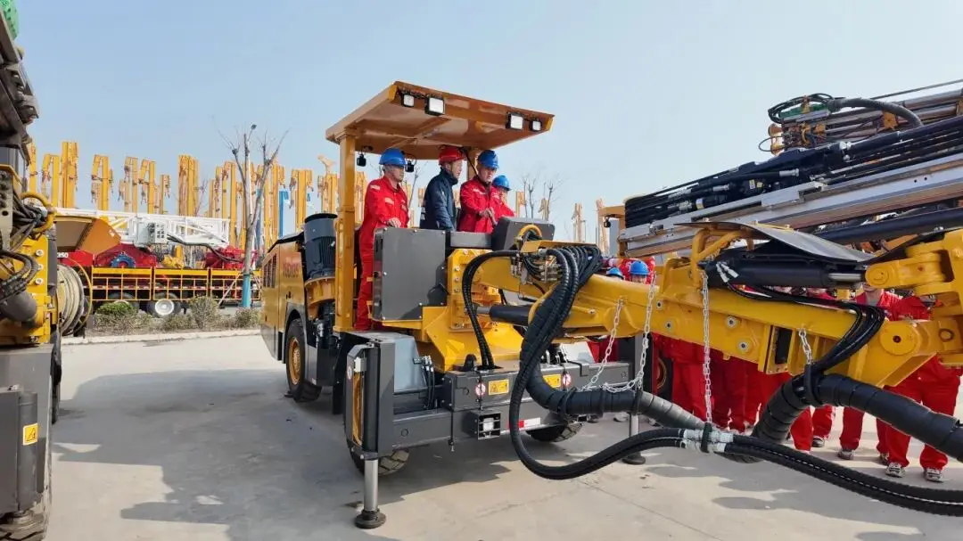 产教融合，凿岩台车机手专项培训圆满收官！