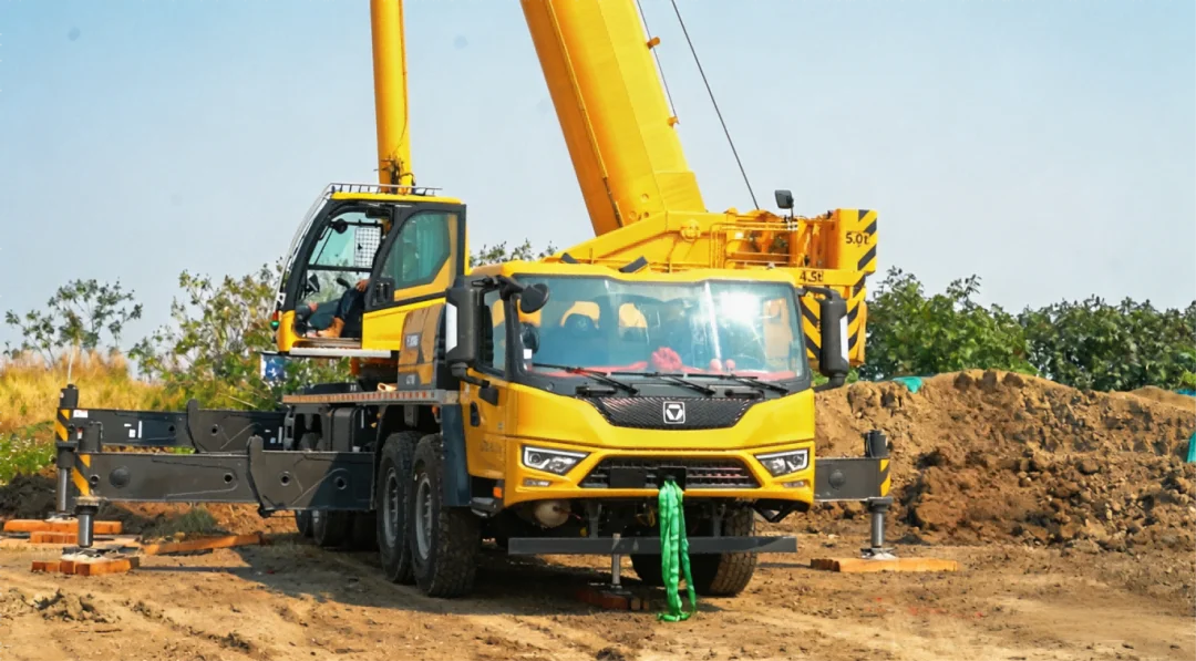 干一天活油表愣是没动？这台130吨把老师傅整不会了